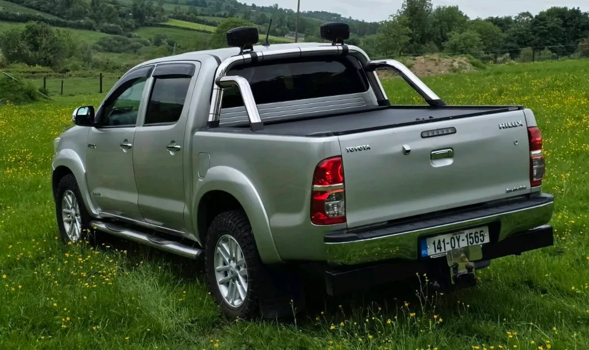 Toyota Hilux - Image 4
