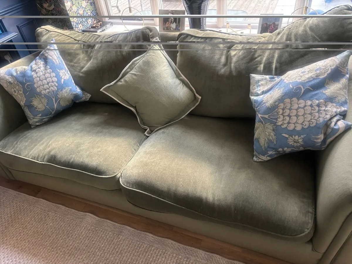 2 large Duresta Sofas green velvet - Image 2