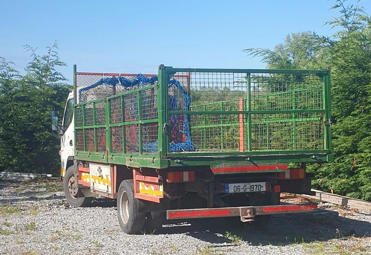 Mitsubishi Canter 2006 - Image 1