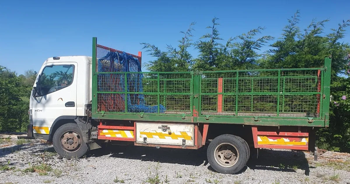Mitsubishi Canter 2006 - Image 2