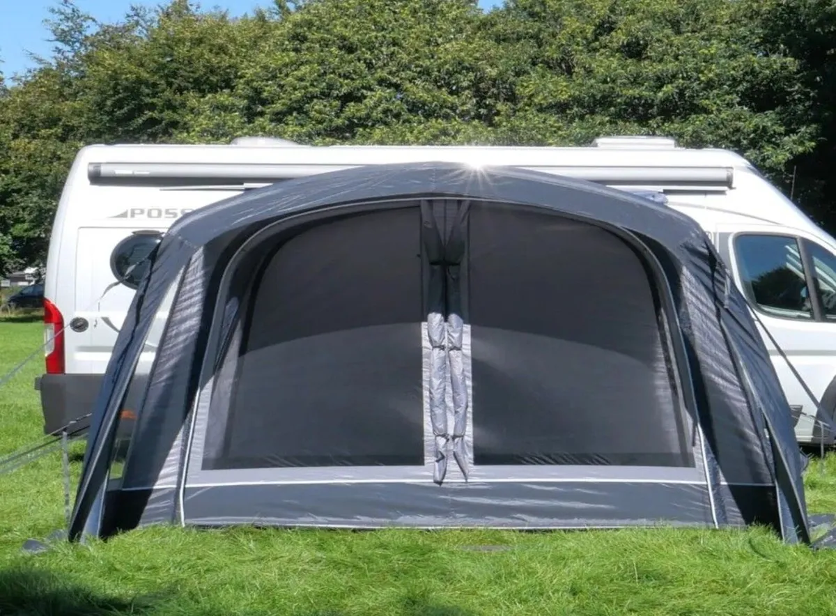 Inflatable Drive Away Campervan Awning – 10m² Livi - Image 3