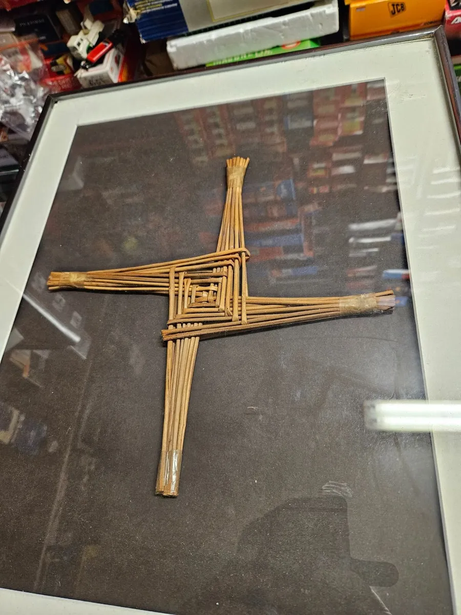 Vintage Framed St Brigid's Cross - Image 3