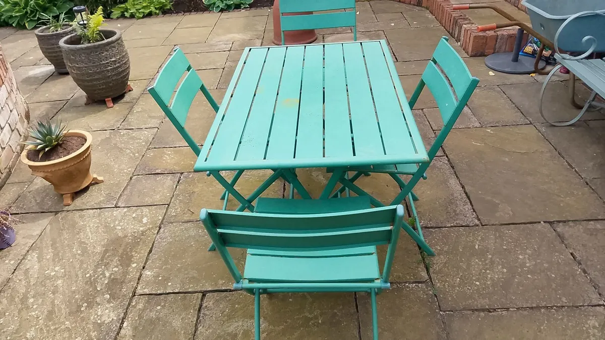 garden furniture FREE