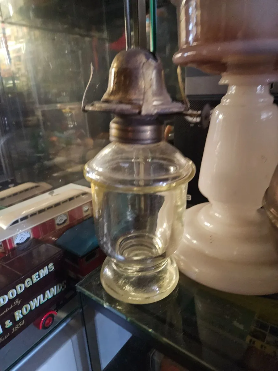 Vintage Oil Lamp - Image 2