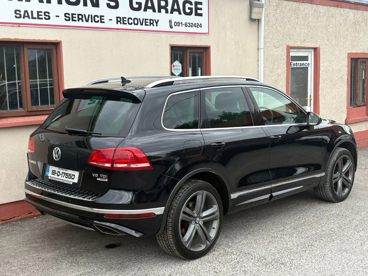 VW TOUAREG R LINE 3L D V6 AUTO CREW CAB PLUS VAT - Image 4