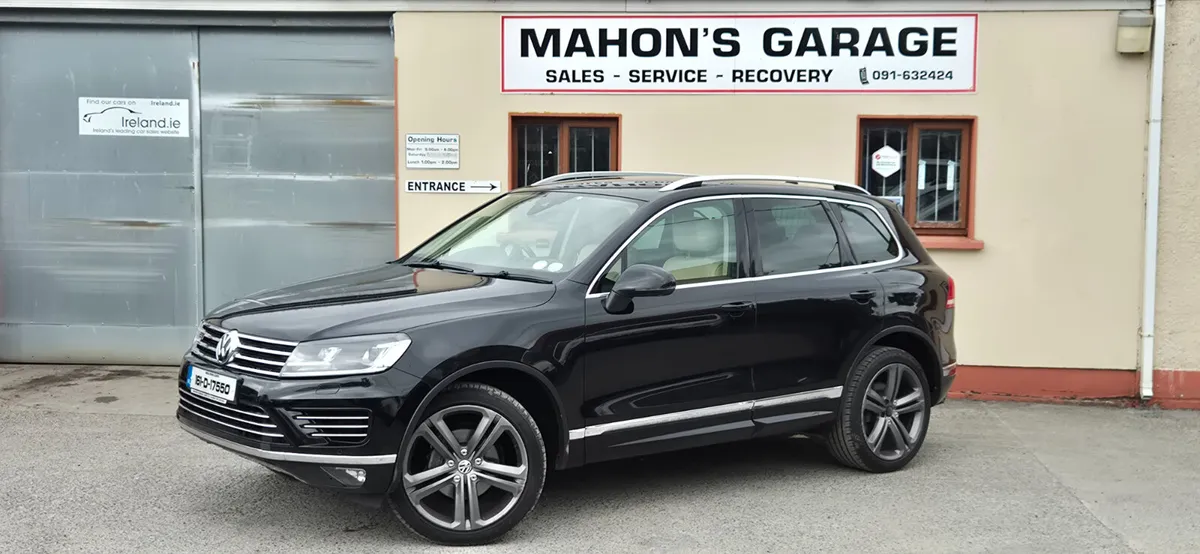 VW TOUAREG R LINE 3L D V6 AUTO CREW CAB PLUS VAT - Image 1
