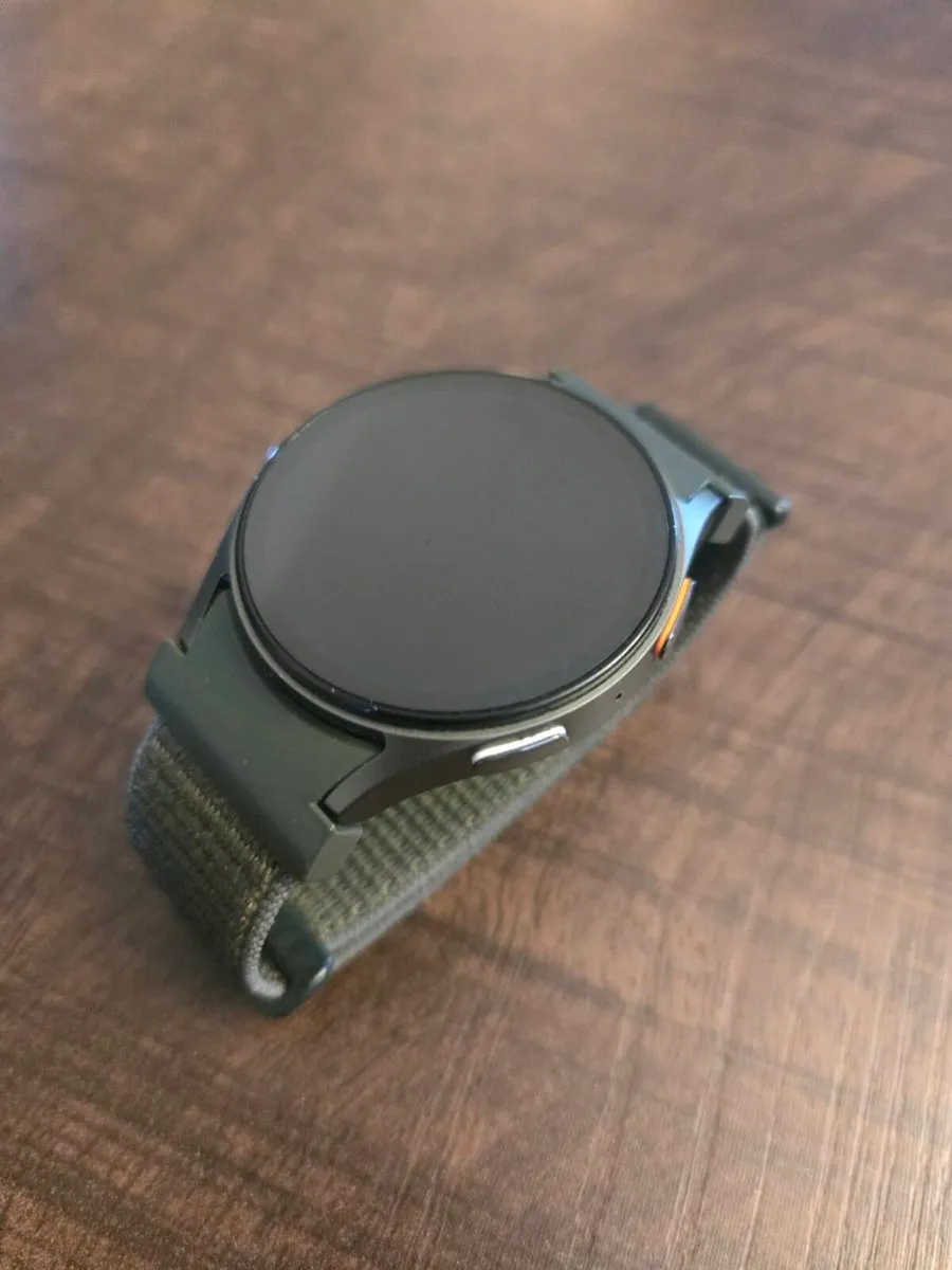 Samsung Galaxy Watch 7 (LTE) 40mm - Image 1