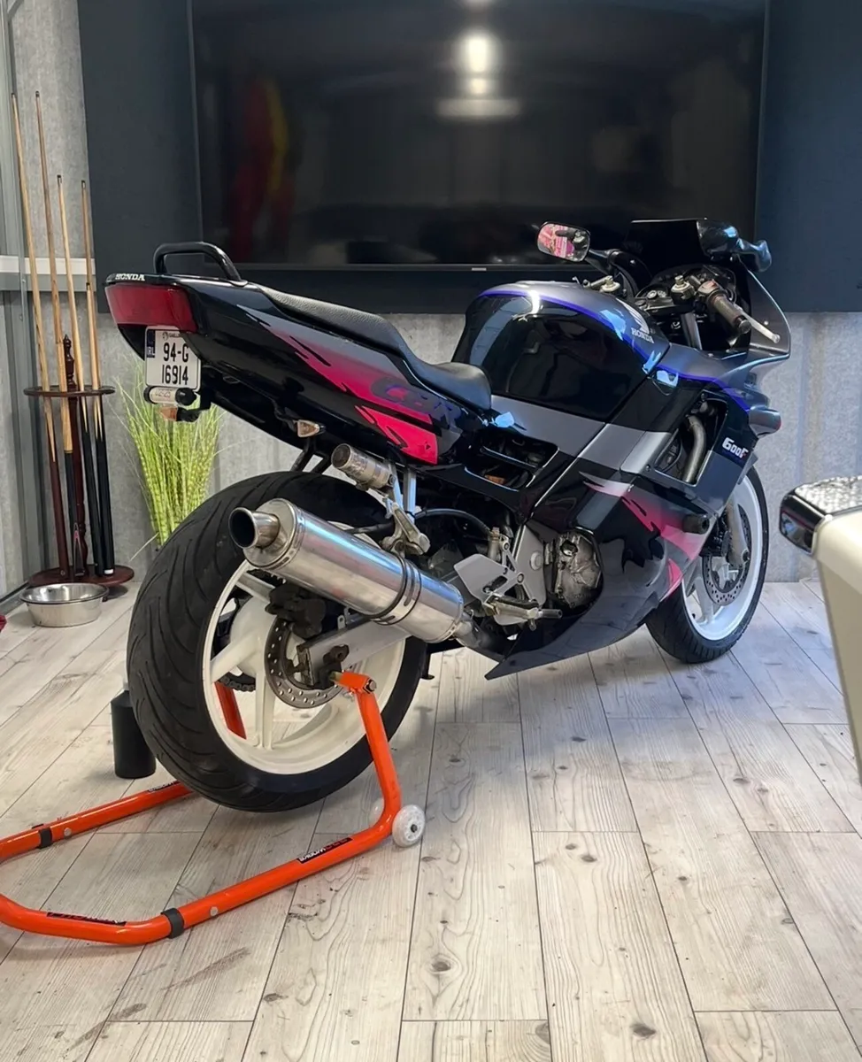 CBR 600 F2 - Image 2