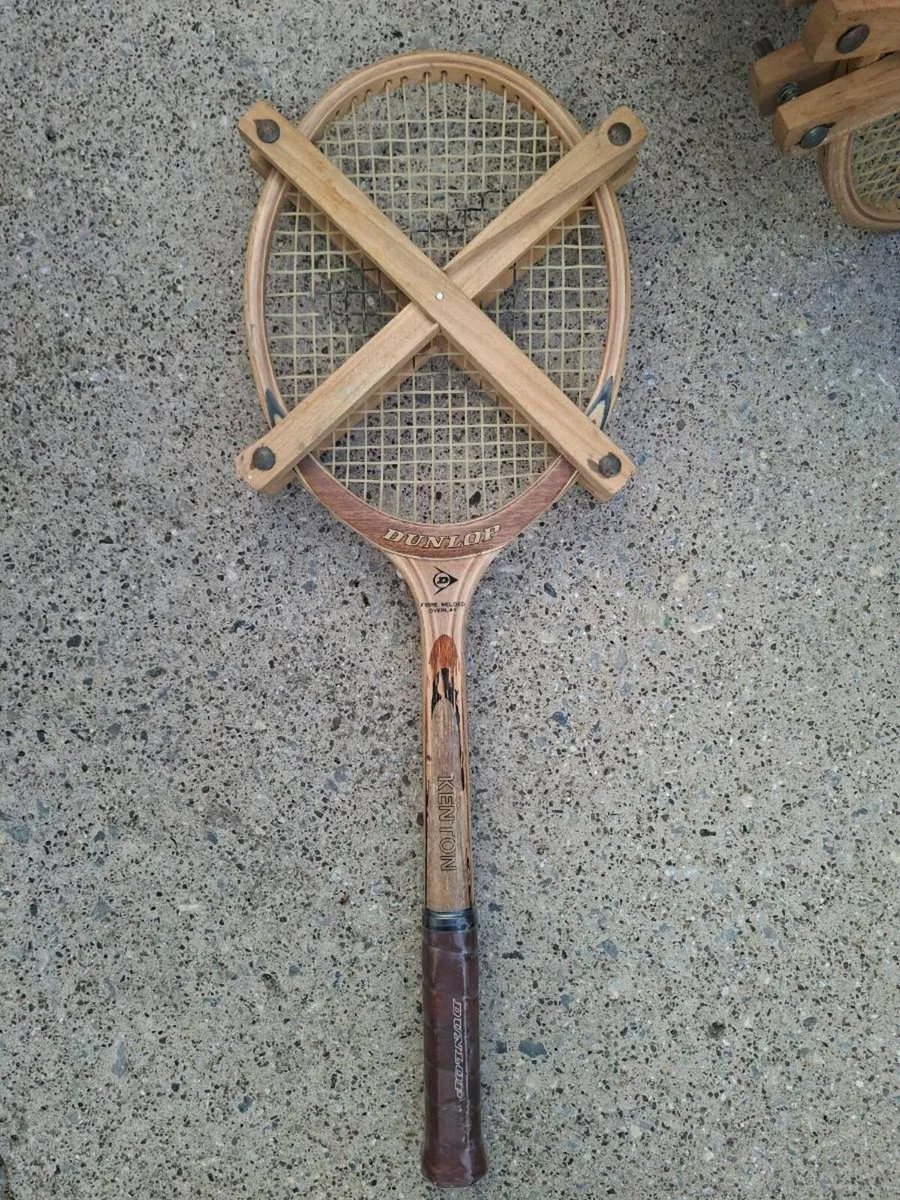 Stunning pair of Original 1950's Dunlop Rackets - Image 3