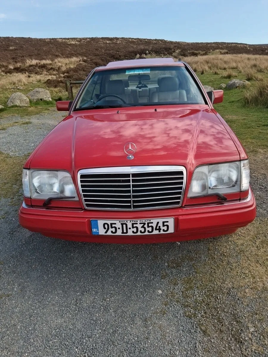Mercedes-Benz E-Class 1995 - Image 3