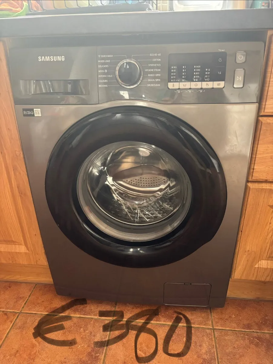Washing machine, dryer, super king bed,  Fridge - Image 3
