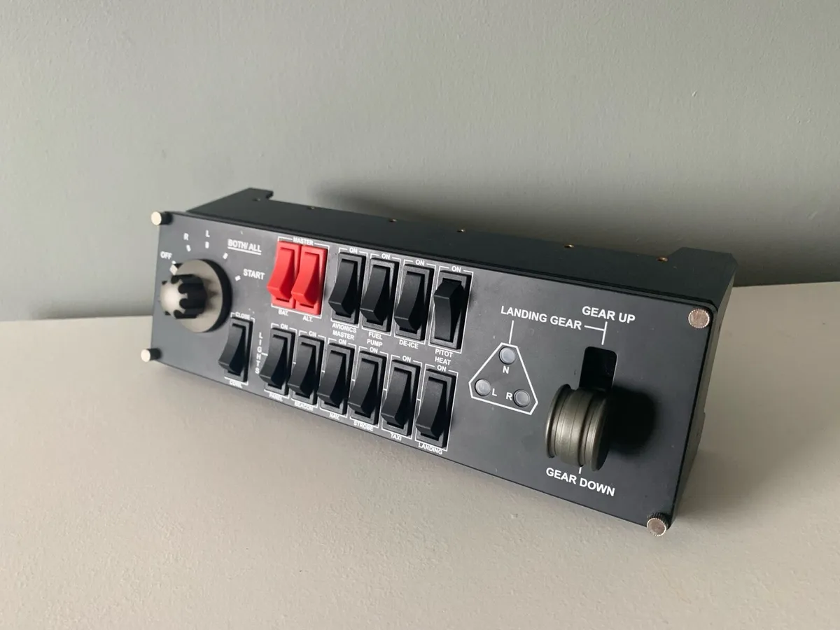 Logitech flight switch panel - Image 3
