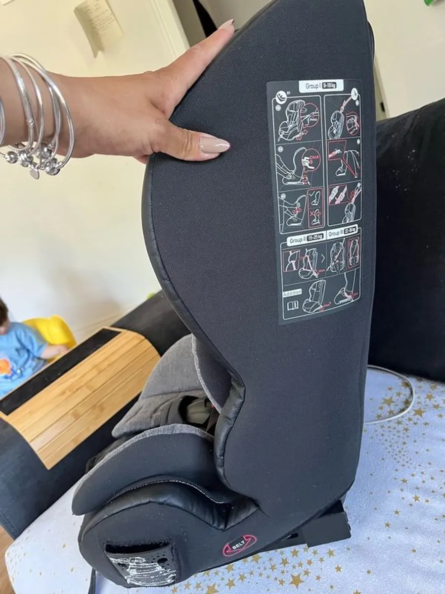 Car seat - Image 2
