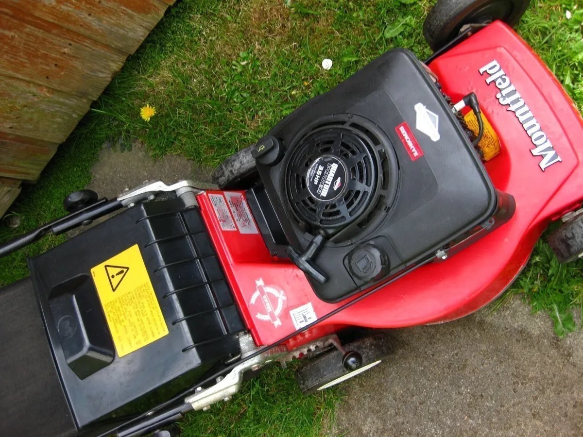 Mountfield Mirage / Briggs & Stratton Petrol Mower - Image 2