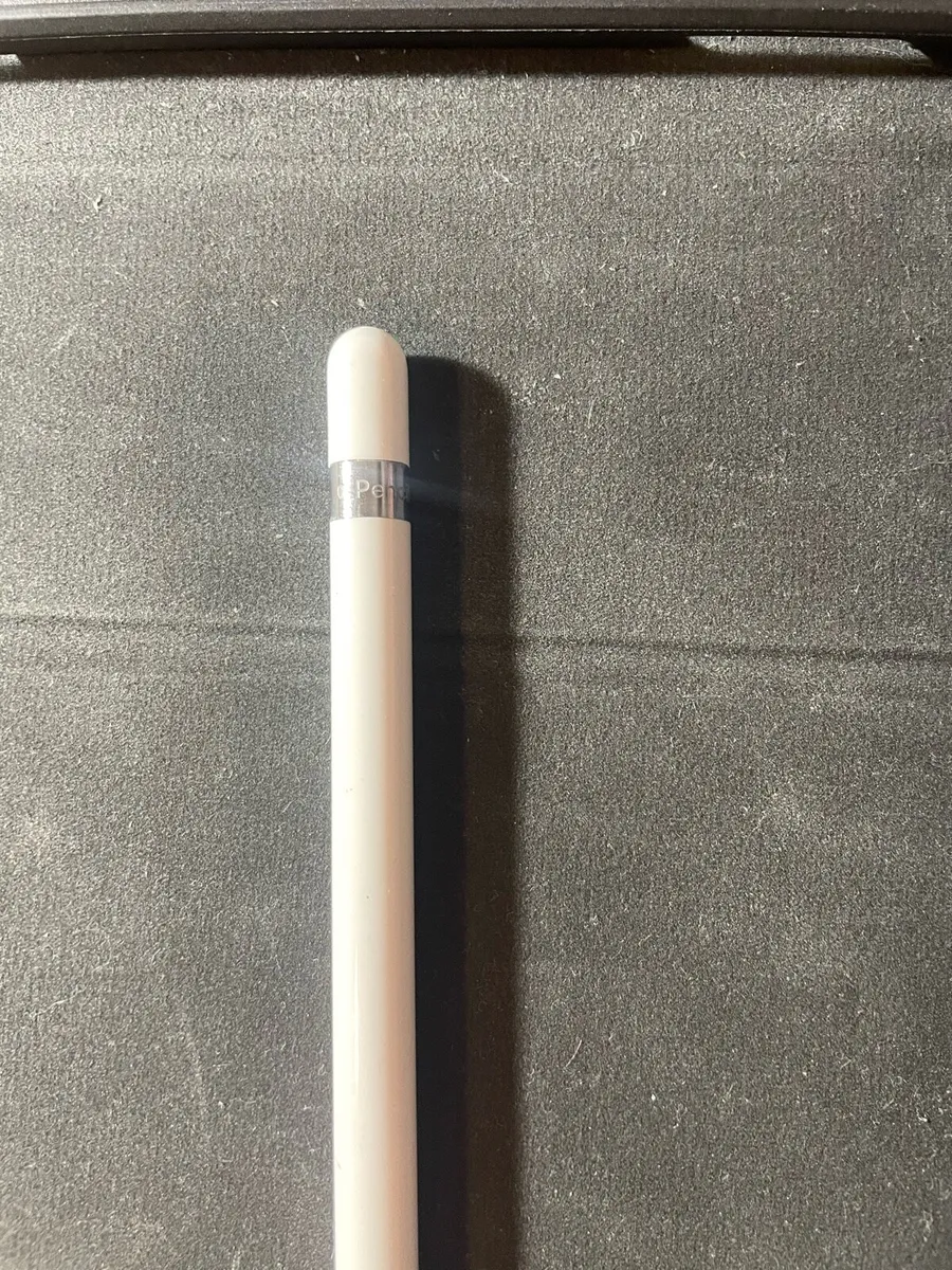 iPad and Apple Pencil - Image 4