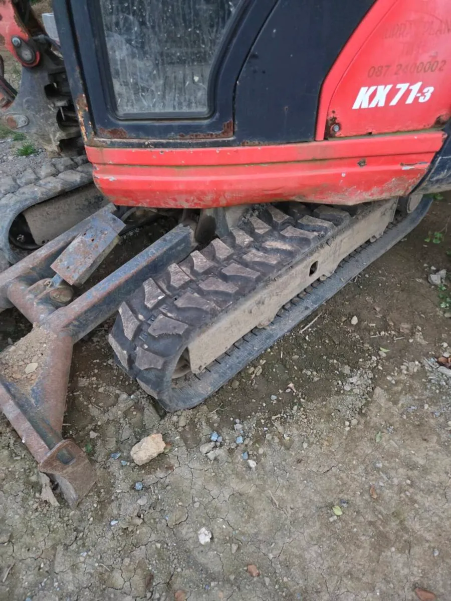 3ton digger - Image 2