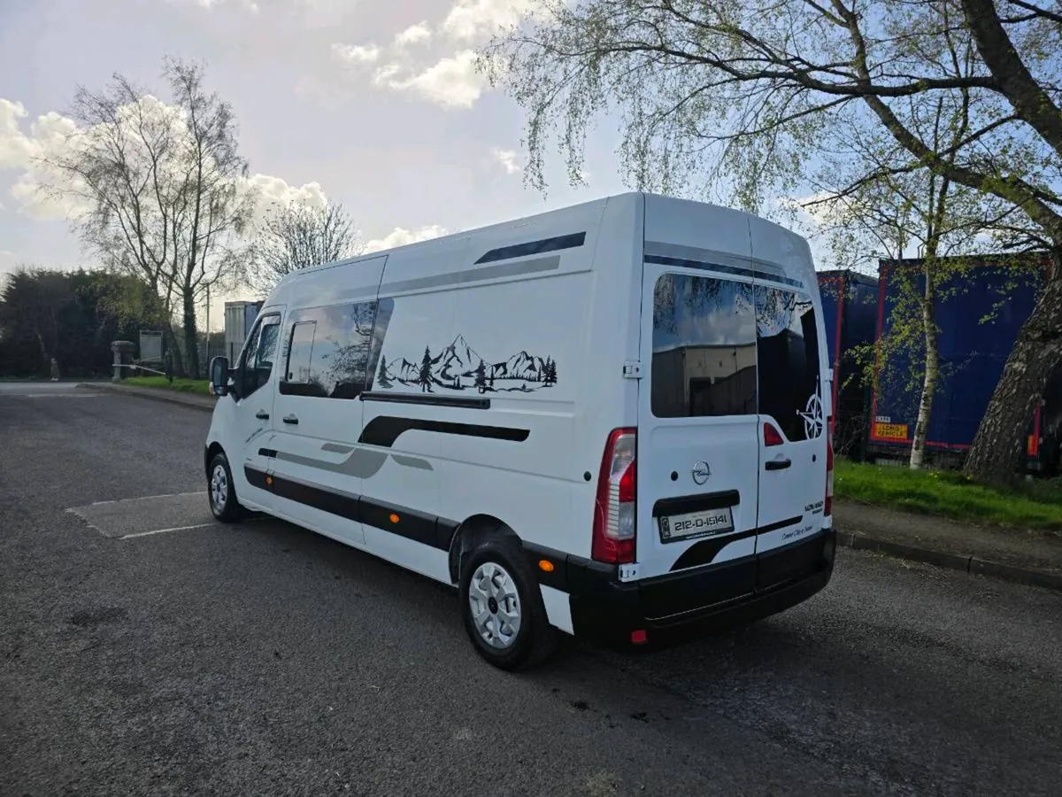 2021 campervan in new condition - Image 3