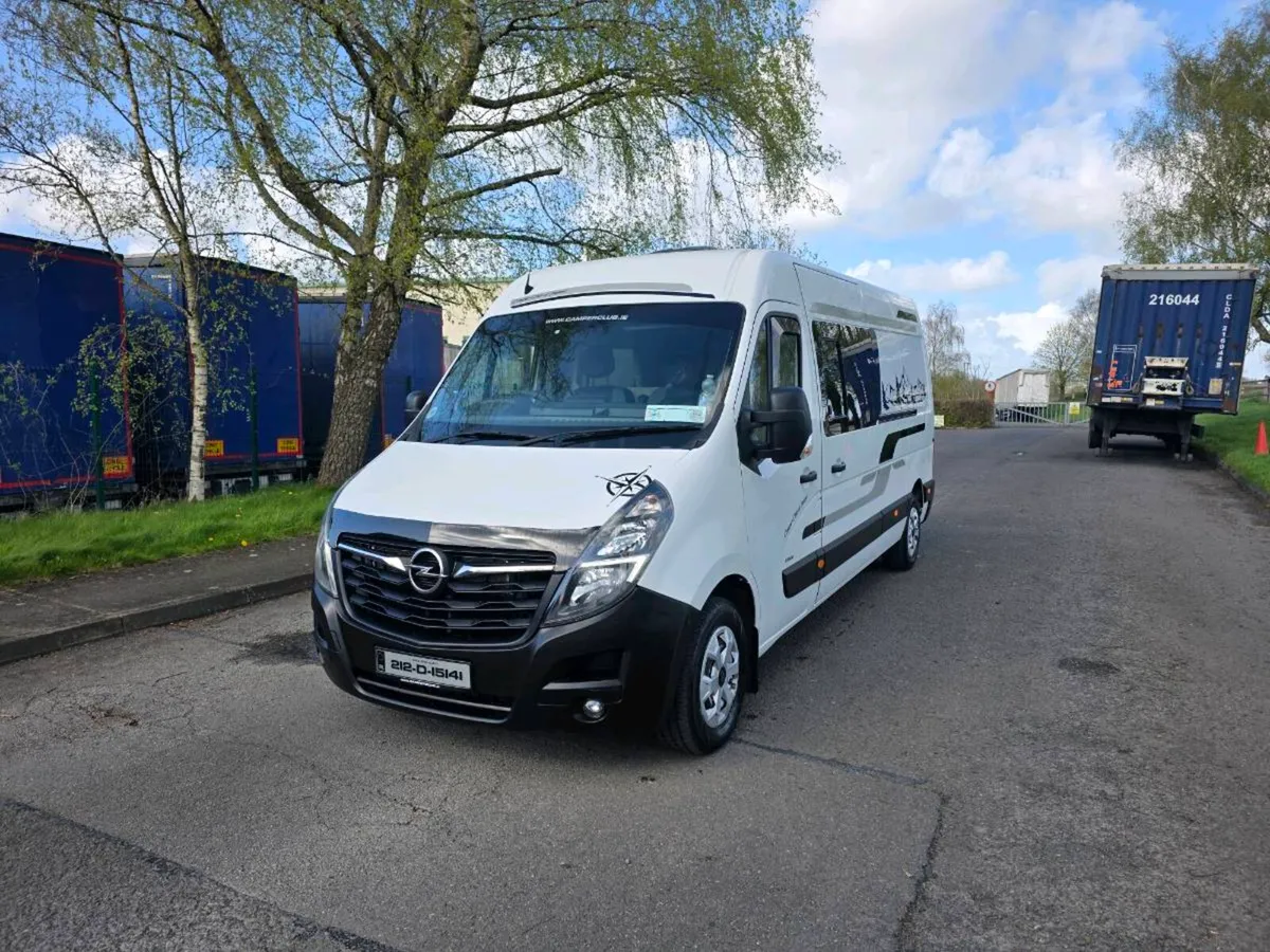 2021 campervan in new condition - Image 4