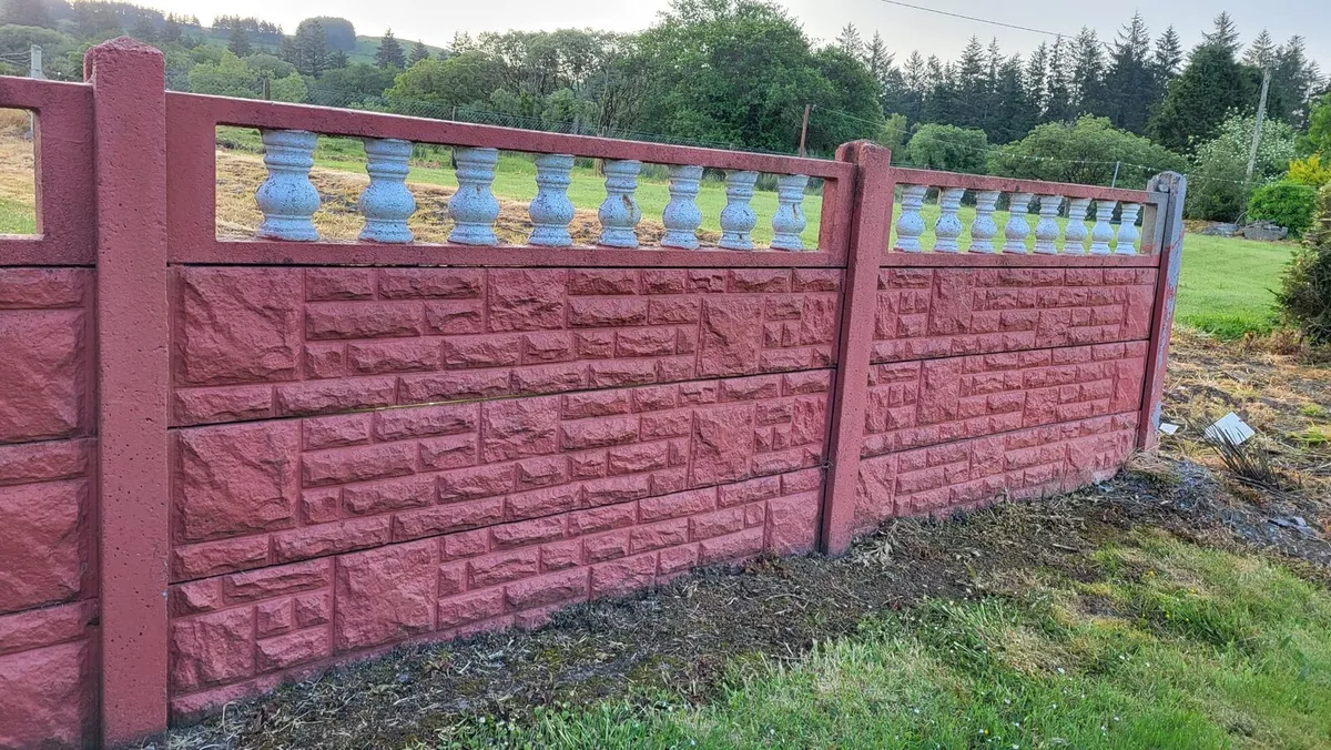 Concrete fencing