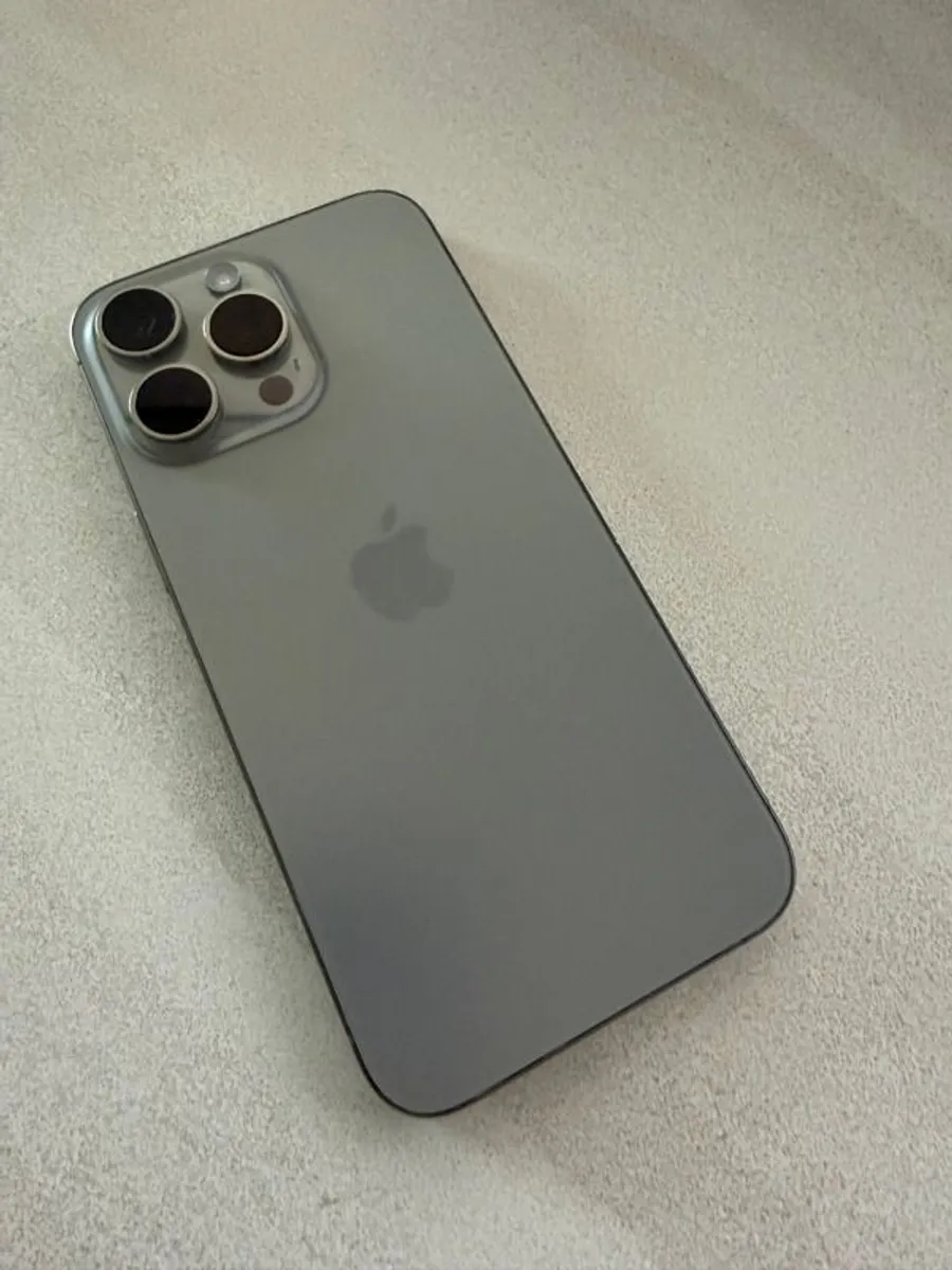 iPhone 15 Max Pro - Image 2