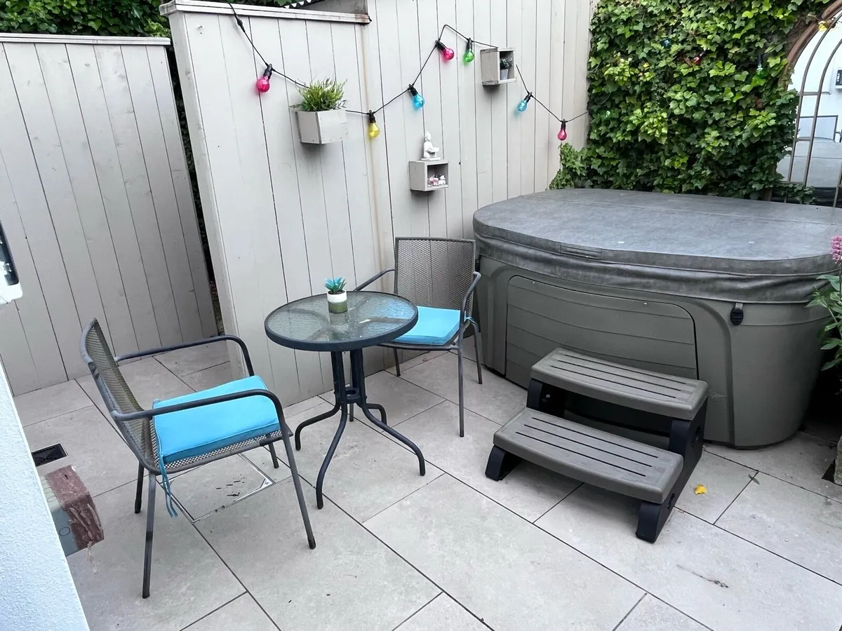 Garden Chairs - Image 1