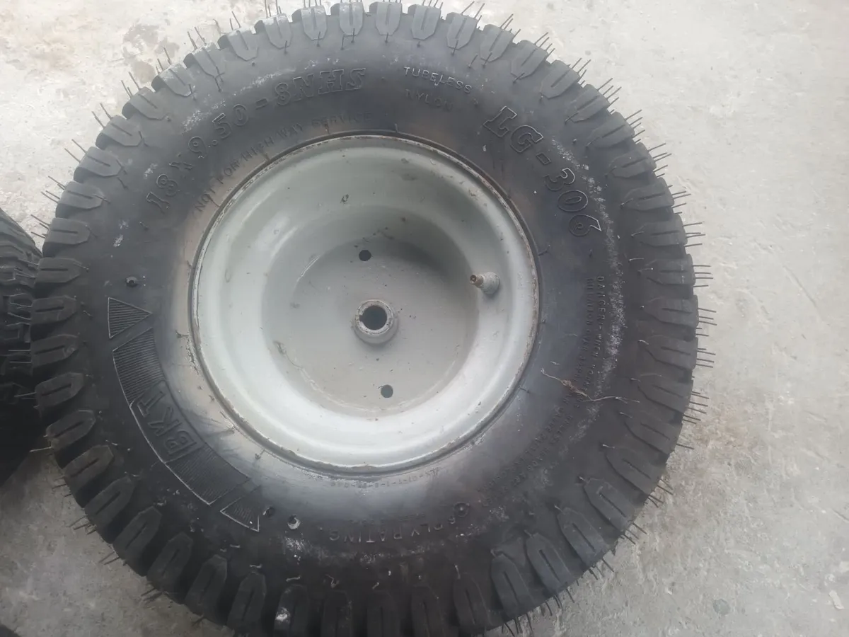 Lawnmower wheels - Image 3