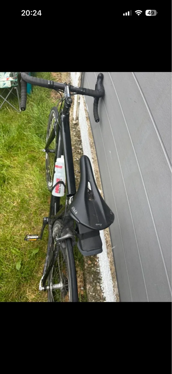 Kuota Carbon Road Bike Ultegra Zipp 404 Wheels - Image 2