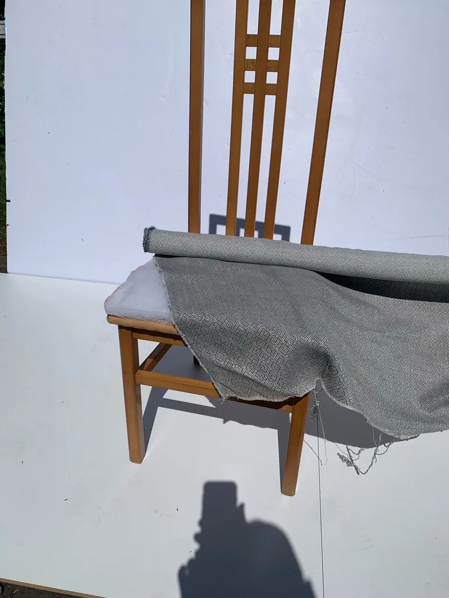 Four chairs - Image 1