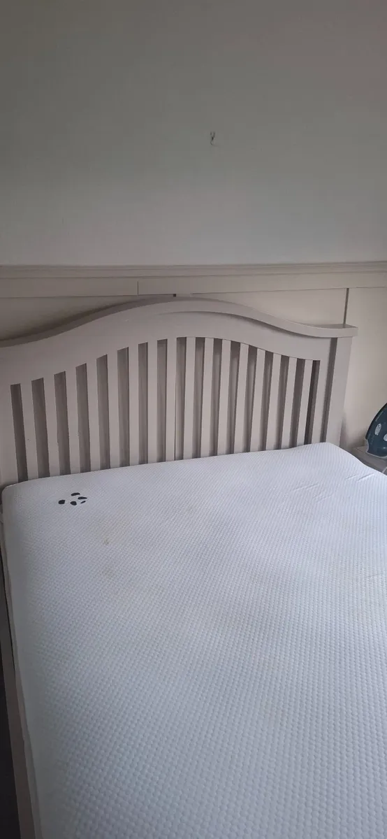 Mahogany Bed King size - Image 1