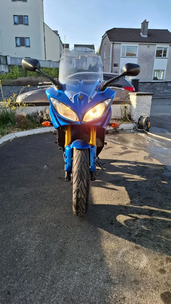YAMAHA FAZER 800 - Image 4