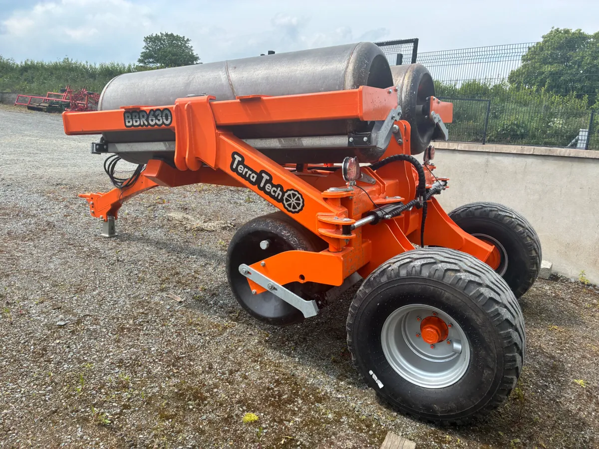 Ex demo Terra Tech 6m Flat roller - Image 4