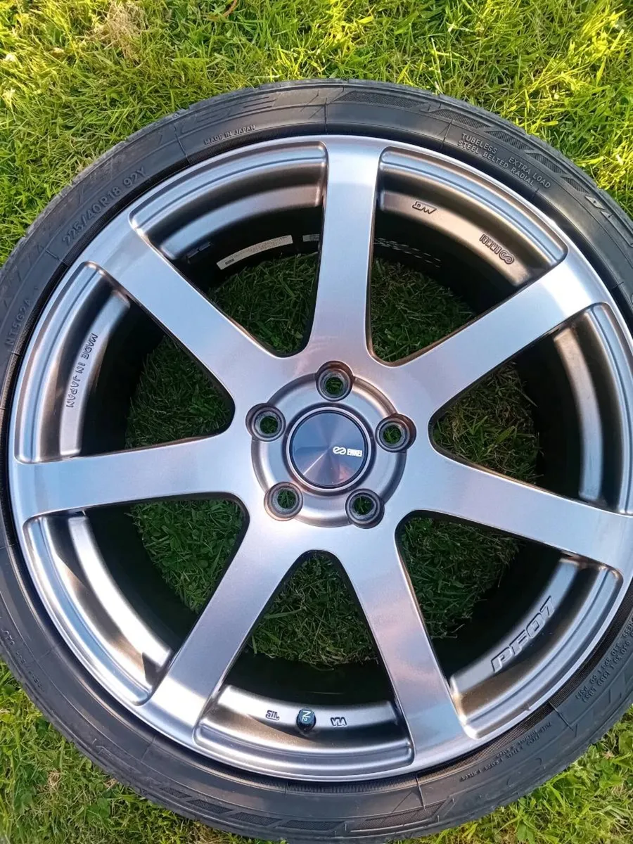 18" enkei pf07 alloys - Image 1