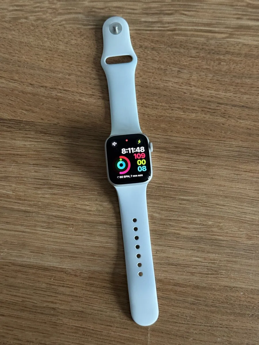 Apple Watch SE 2 - Image 2