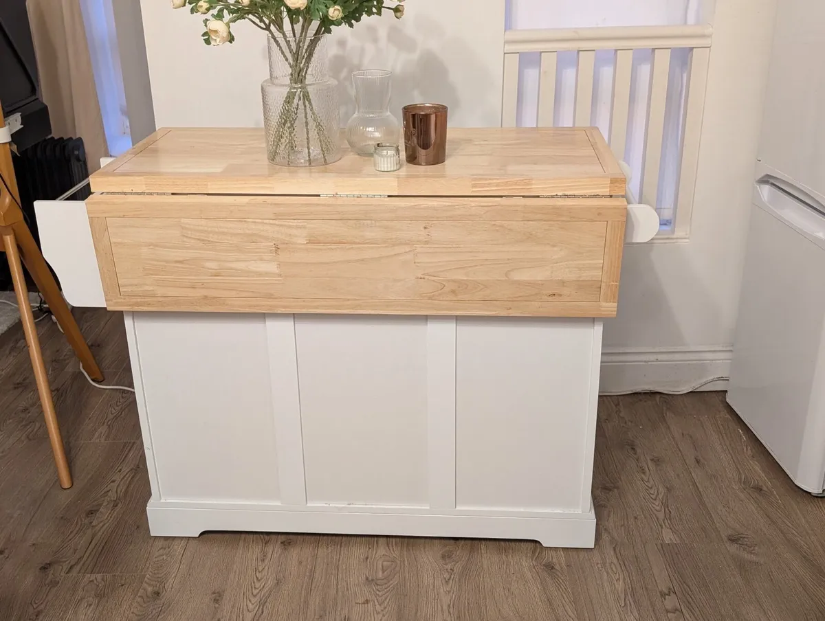 Kitchen Island on wheels - Image 2