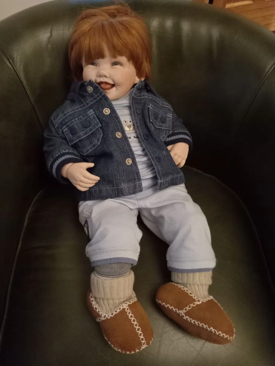 Porcelain doll - Image 4