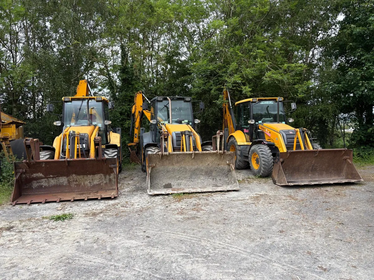 3 x Fermac 860 Digger Loaders - Image 1