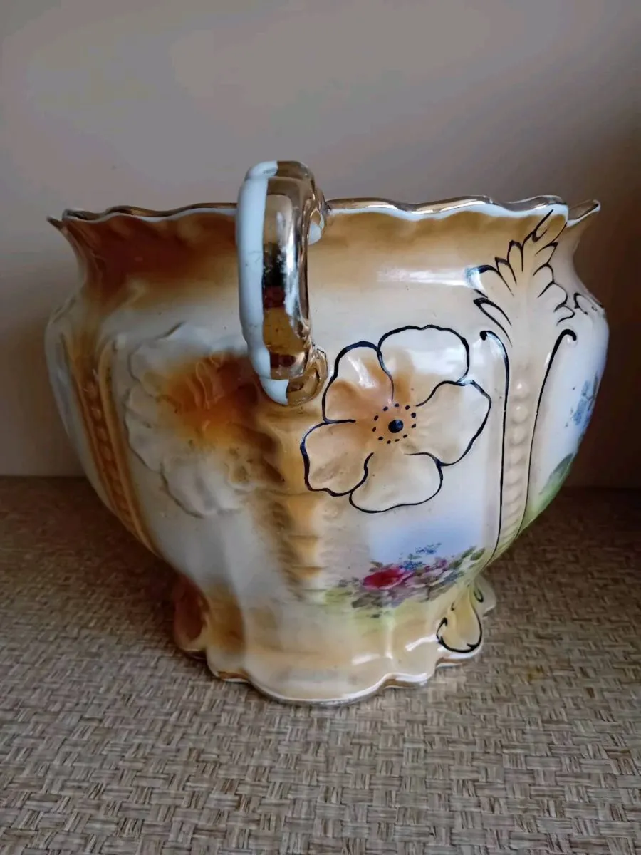 Vase - Image 3