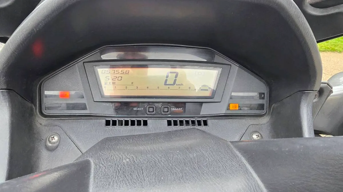 Suzuki Burgman Executive - Image 3