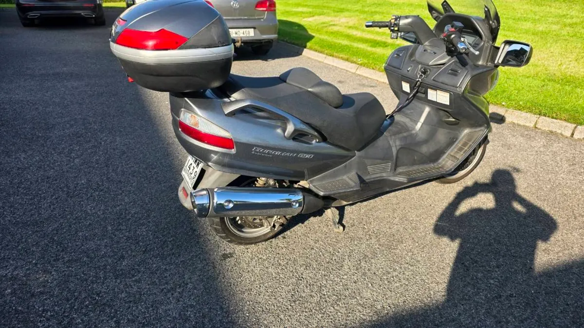 Suzuki Burgman Executive - Image 1