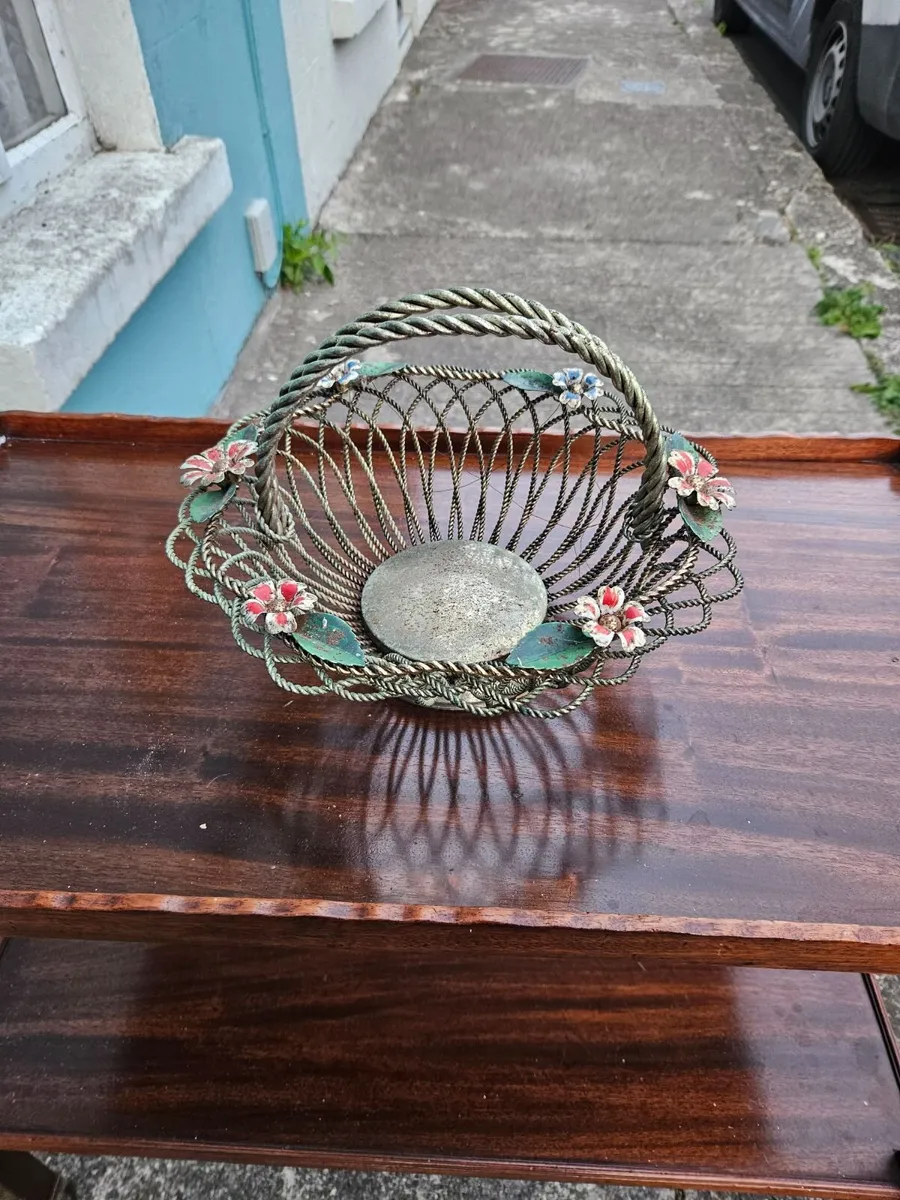 Vintage EPNS Fruit Basket - Image 4
