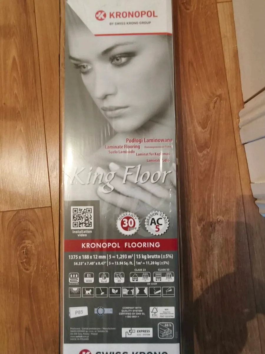 Laminate flooring - Image 1