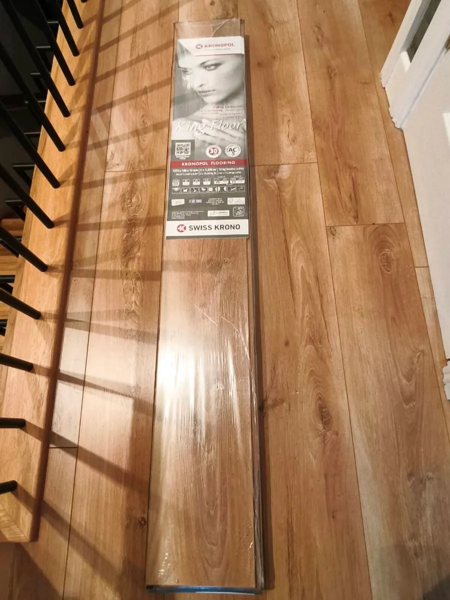 Laminate flooring - Image 2