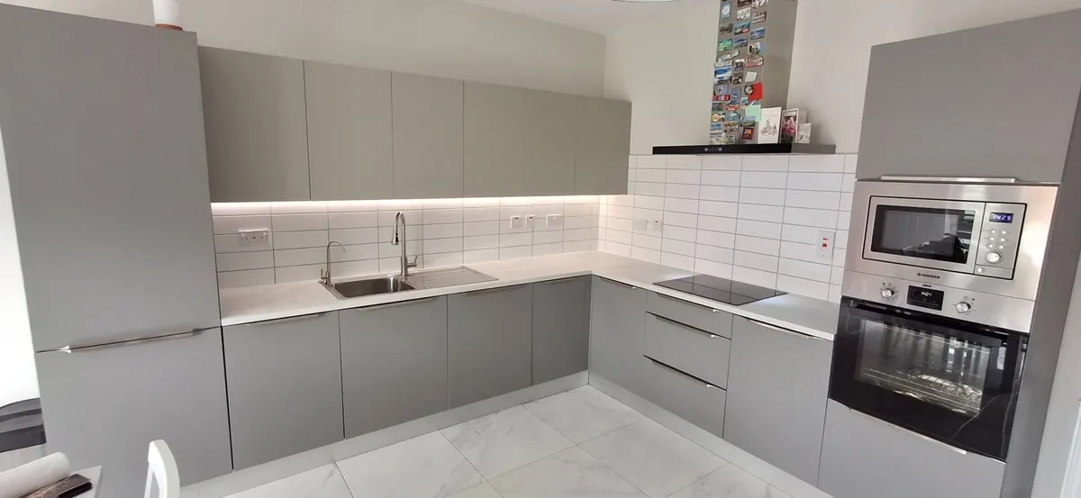 Kitchen - Image 4