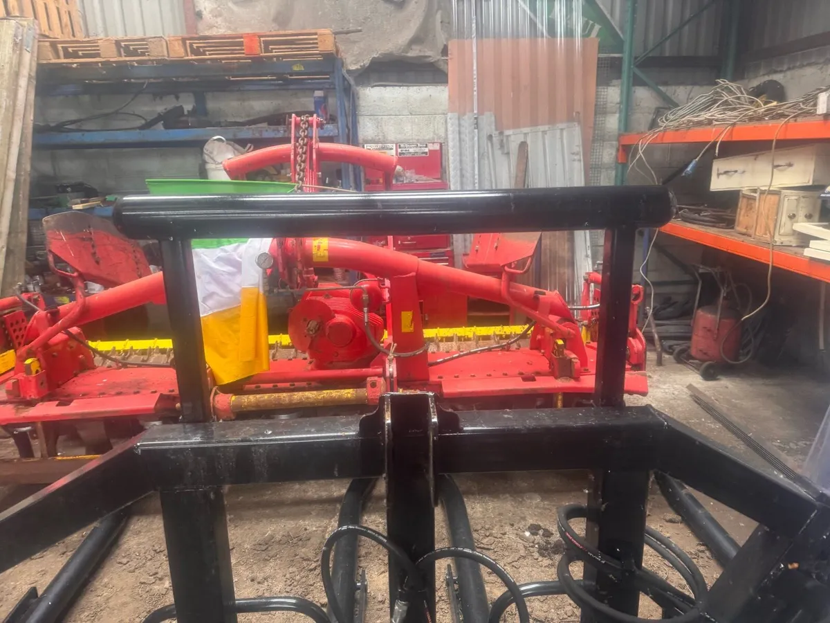 Double hydraulic bale lifter - Image 4