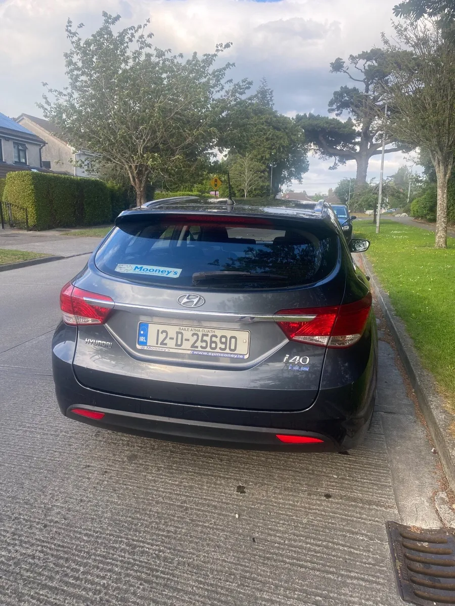 Hyundai i40 2012 - Image 2
