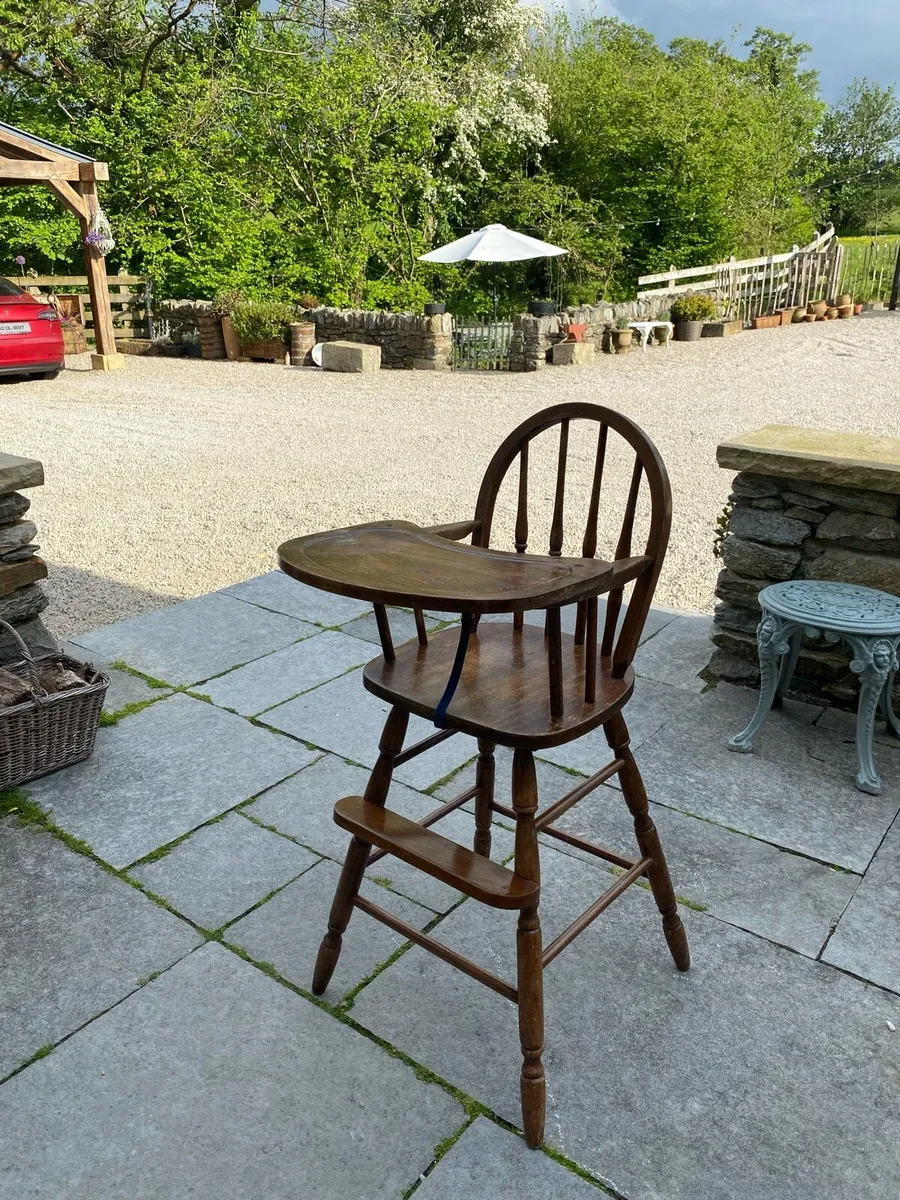 Antique style high chair