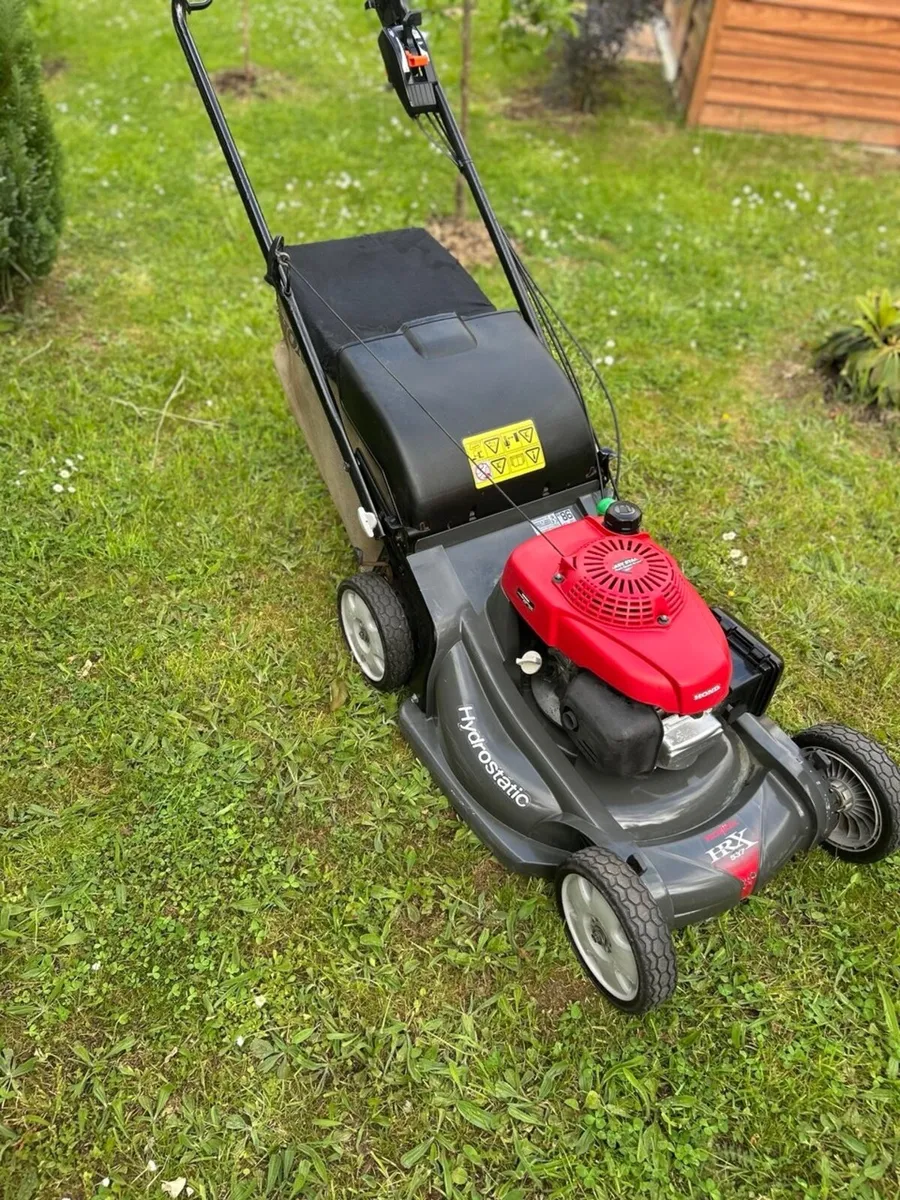 Honda HRX 537 lawnmower - Image 1
