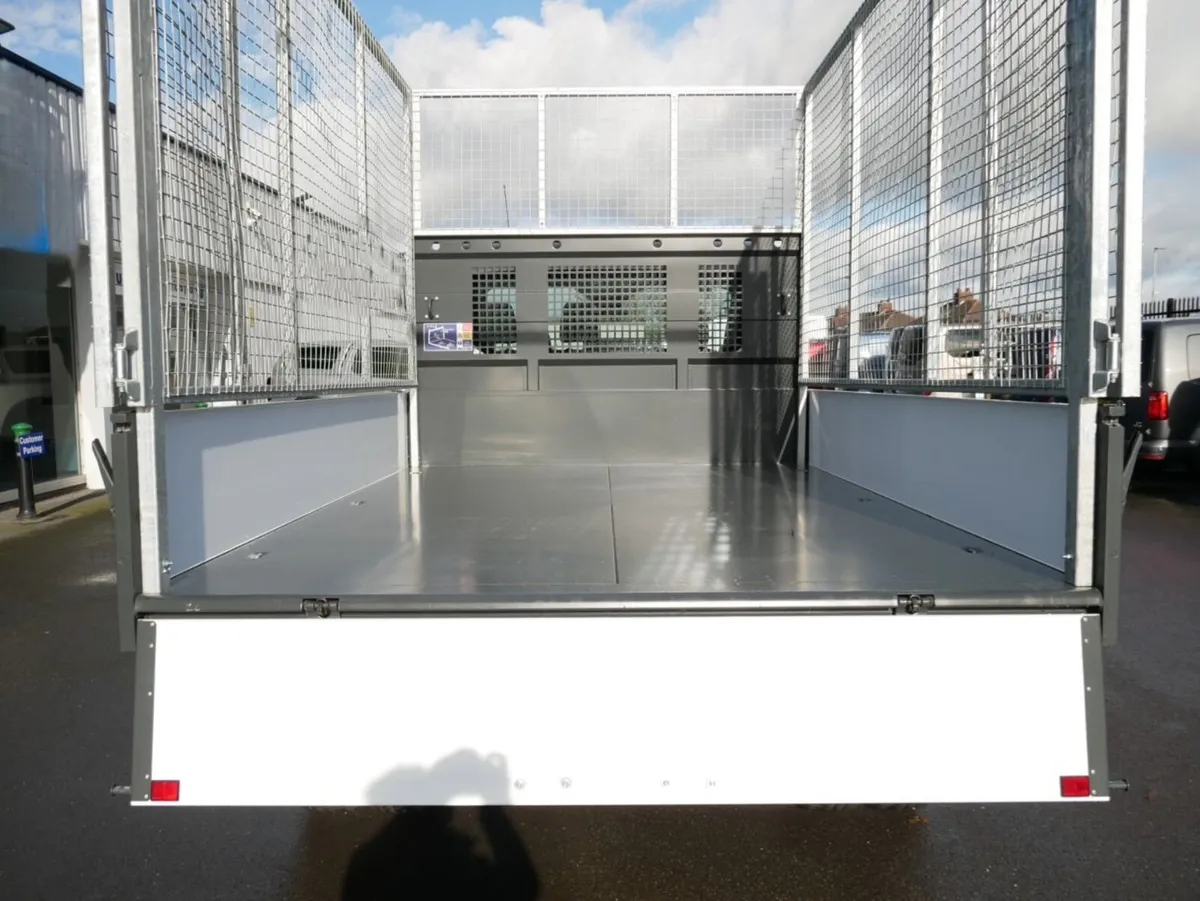2025 Ford Transit Tipper Van - Image 4