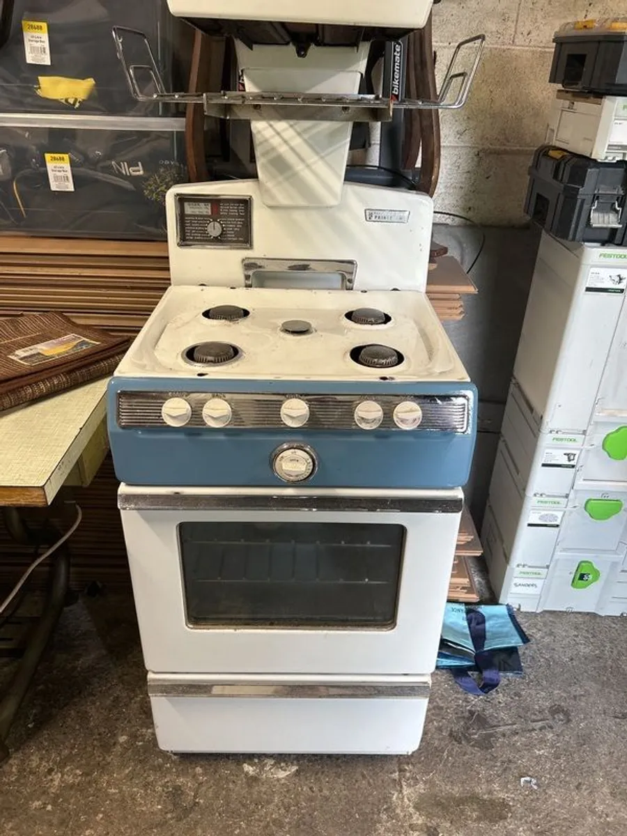 vintage cooker - Image 1