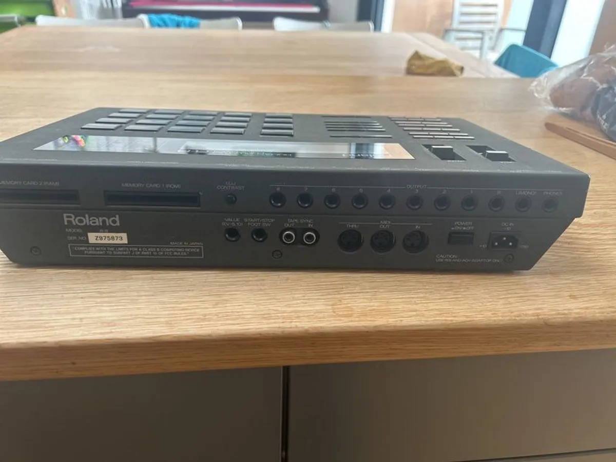roland r8 - Image 4